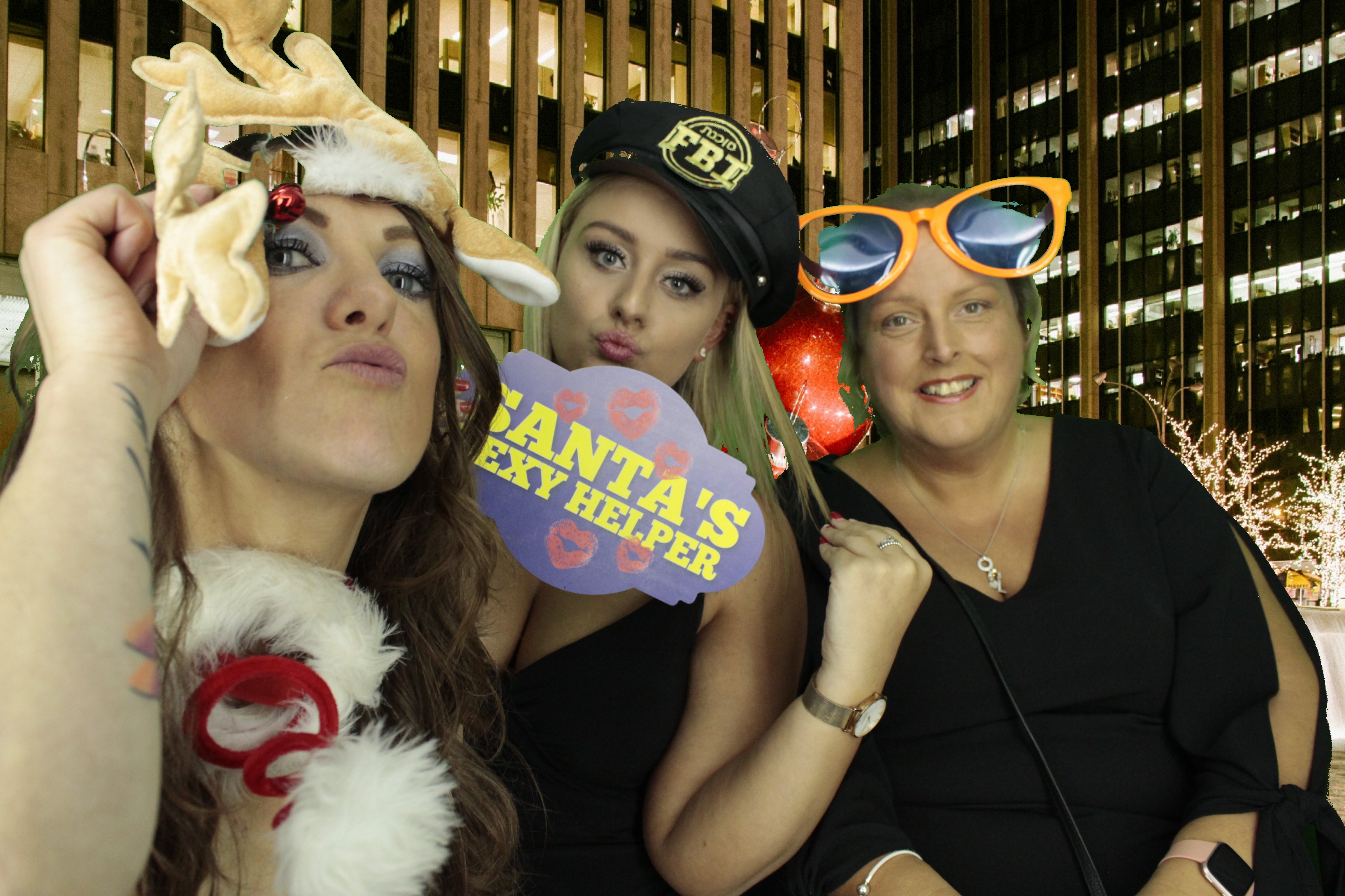 Ocean Network Express Christmas Party 2019 | View more photos from the event at gallery.myphotoboothexperience.co.uk/u/MyPhotoBoothExperienceLtd/Ocean-Network-Express-Christmas-Party-2019